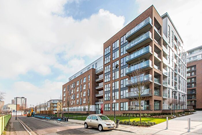 3 Bedroom Flat For Sale In Lindfield Street, London, E14