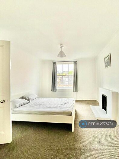 2 Bedroom Flat To Rent In Otago Street, Glasgow, G12