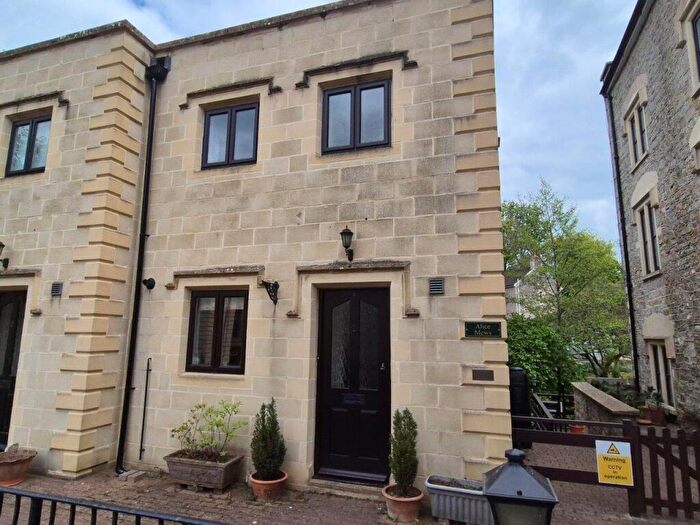 3 Bedroom End Of Terrace House To Rent In Dapps Hill, Keynsham, BS31