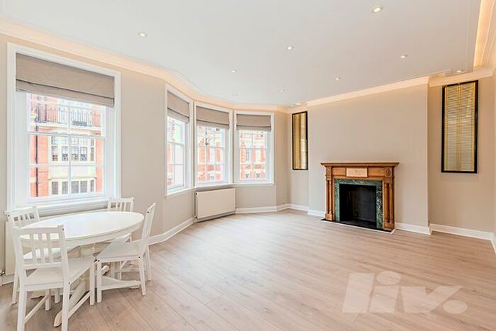 3 Bedroom Flat To Rent In Nd Floor, Green Street, Mayfair, W1K