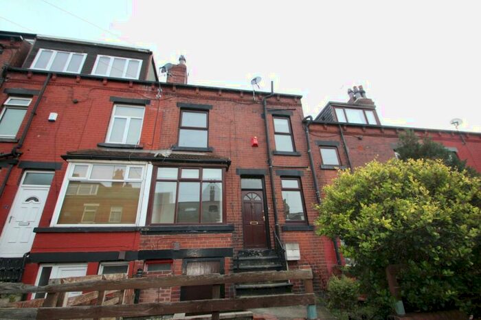 2 Bedroom Terraced House To Rent In Woodside Place, Burley, Leeds, LS4