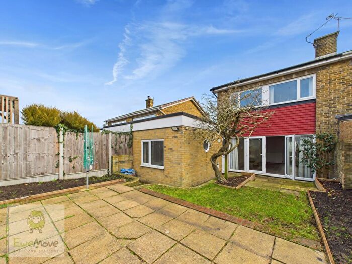 4 Bedroom Semi Detached House For Sale In Pankhurst Road, Hoo, St Werburgh, Rochester, ME3