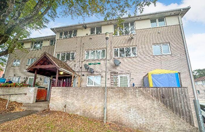 1 Bedroom Flat For Sale In Flat, Swan House, Hillmead, Shepton Mallet, BA4