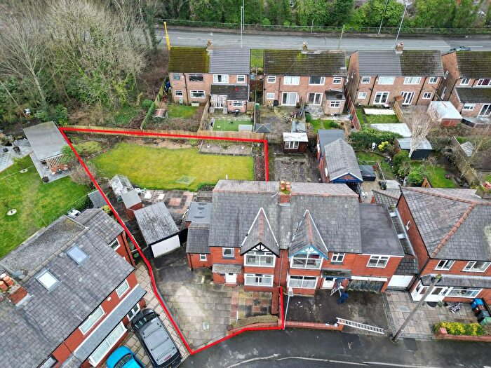 3 Bedroom Semi Detached House For Sale In Dawson Avenue, Wigan, WN6