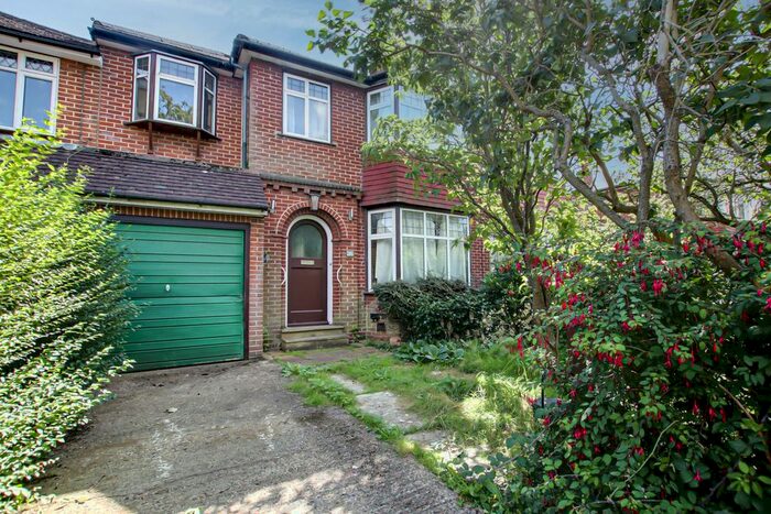 4 Bedroom Semi-Detached House To Rent In Wemborough Road, London, HA7