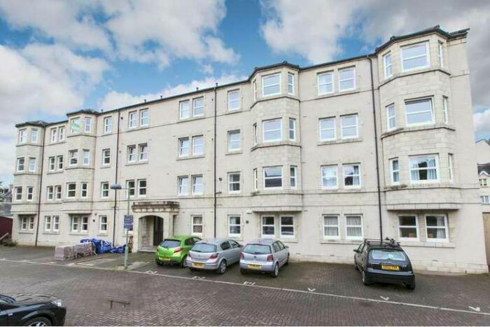 2 Bedroom Flat To Rent In Millar Place, Morningside, Edinburgh, EH10