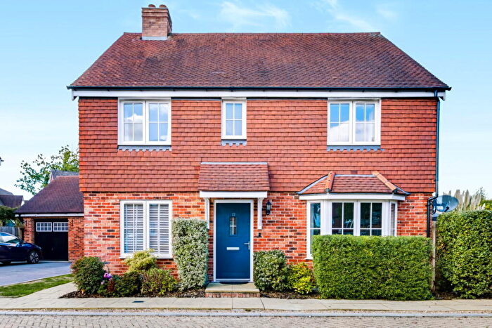 4 Bedroom Detached House For Sale In Knowles Road, Horley, RH6