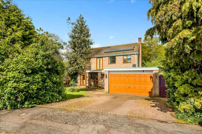 4 Bedroom Detached House For Sale In Marriotts Close, Felmersham, MK43
