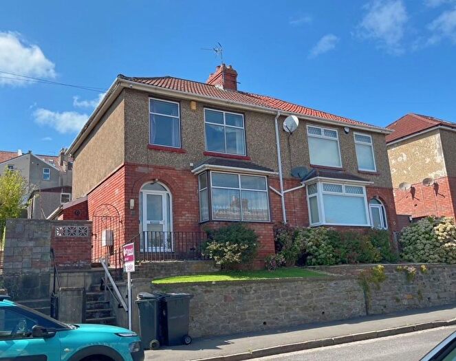 3 Bedroom Semi-Detached House For Sale In Queens Road, Knowle, Bristol, BS4
