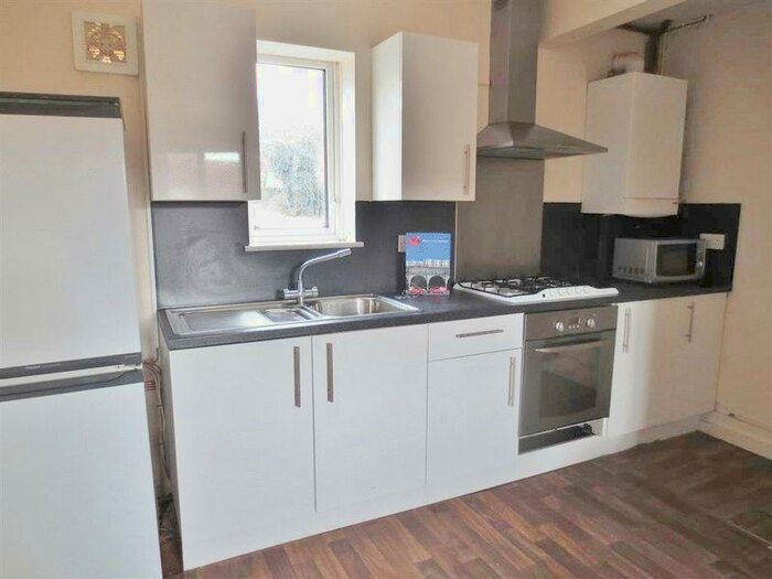 6 Bedroom Semi-Detached House To Rent In Horton Road, Brighton, BN1