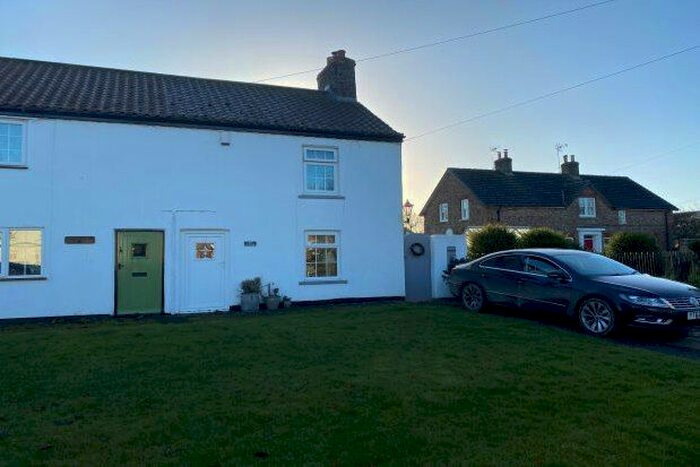 2 Bedroom Cottage To Rent In ., Malton, YO17