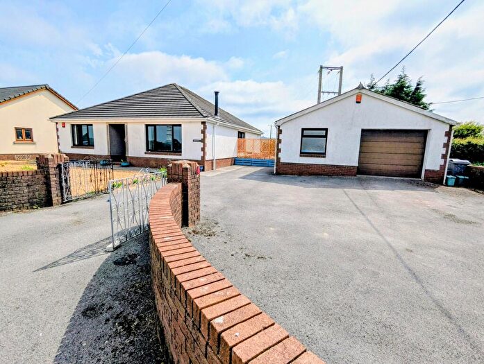 3 Bedroom Detached House For Sale In Llanddarog, Carmarthen, Carmarthenshire., SA32