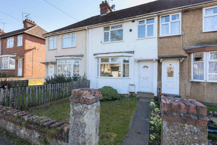 3 Bedroom Terraced House To Rent In Ruscote Avenue, Banbury, Oxfordshire, OX16
