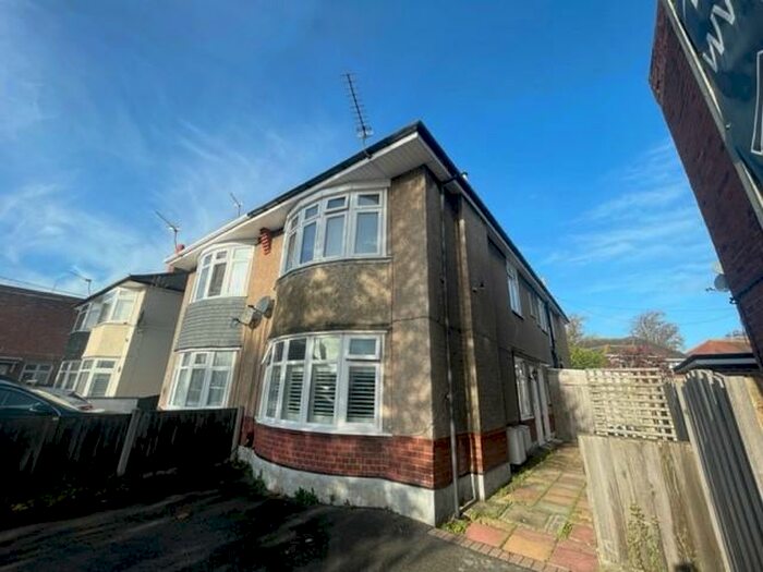 2 Bedroom Flat To Rent In Boscombe East, BH7