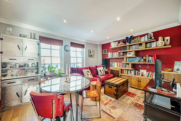 2 Bedroom Flat For Sale In Whitechapel Road, Whitechapel, London, E1
