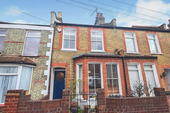 3 Bedroom Property To Rent In Briscoe Road, Colliers Wood, London, SW19