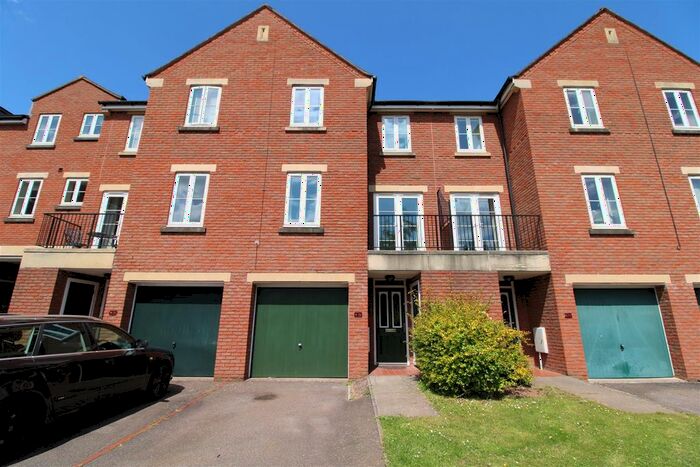 4 Bedroom Property To Rent In Gras Lawn, St. Leonards, Exeter, EX2