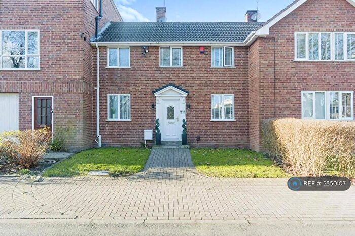 3 Bedroom Terraced House To Rent In East Drive, Birmingham, B5