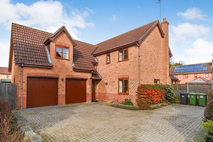 5 Bedroom Detached House For Sale In Tinkers Lane, Huntingdon, PE28