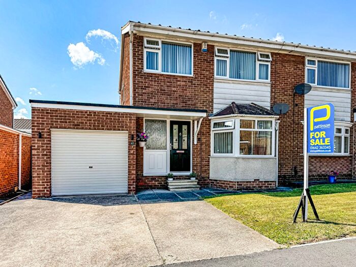 3 Bedroom Semi Detached House For Sale In Weaverham Road, Norton, Stockton-On-Tees, TS20