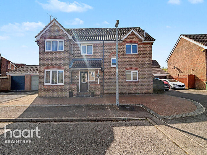 5 Bedroom Detached House For Sale In Sovereign Close, Braintree, CM7