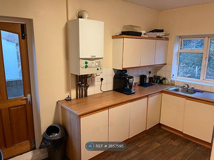 2 Bedroom Flat To Rent In Aldeburgh Street, London, SE10