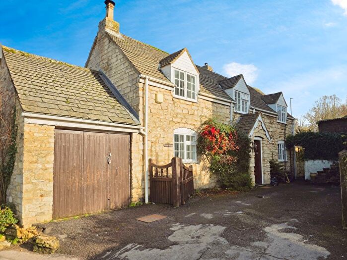 2 Bedroom Cottage For Sale In Paganhill Lane, Stroud, GL5