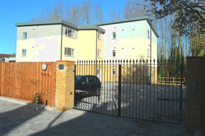 1 Bedroom Apartment To Rent In Eloise Court, Hawley Road, Dartford, DA1