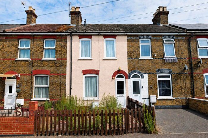 3 Bedroom Terraced House For Sale In Park Lane, Waltham Cross, EN8