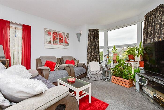 2 Bedroom Maisonette For Sale In Crawford Gardens, Margate, Kent, CT9