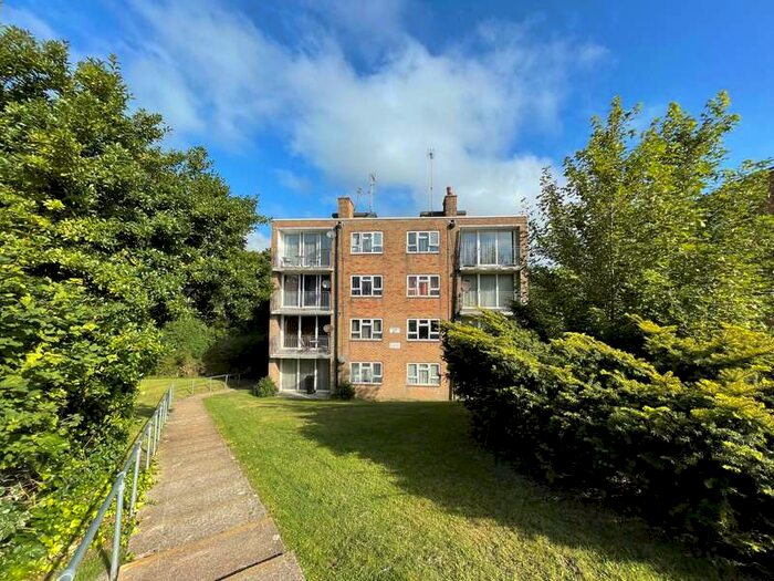 1 Bedroom Flat To Rent In Old Town, BN20