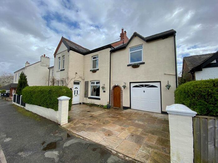 5 Bedroom Semi-Detached House For Sale In Ivy Bank, New Road, Anderton, CW9