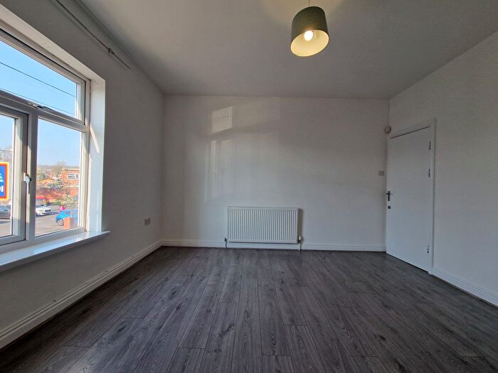 2 Bedroom Flat To Rent In Bridgnorth Road, Wollaston, Stourbridge, DY8