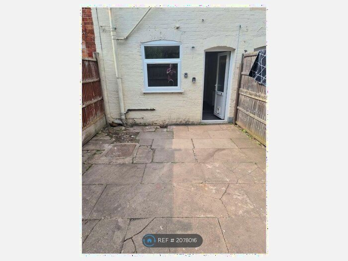 1 Bedroom Flat To Rent In Station Road, Ilkeston, DE7