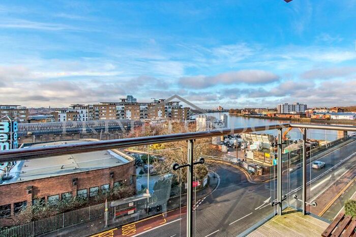 2 Bedroom Flat To Rent In Spinnaker House, Battersea Reach, London, SW18