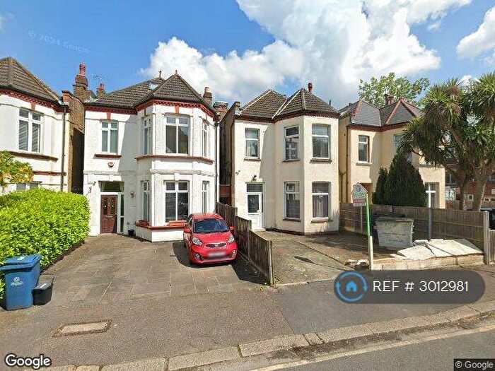Studio To Rent In Kenton Avenue, Harrow, HA1