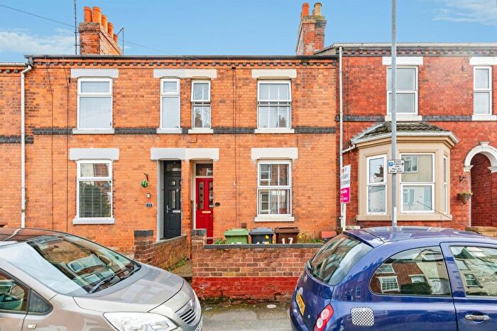 3 Bedroom Terraced House For Sale In Colwell Road, Wellingborough, NN8