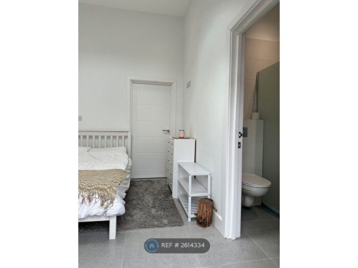 1 Bedroom Bungalow To Rent In Roxeth Green Avenue, South Harrow, HA2