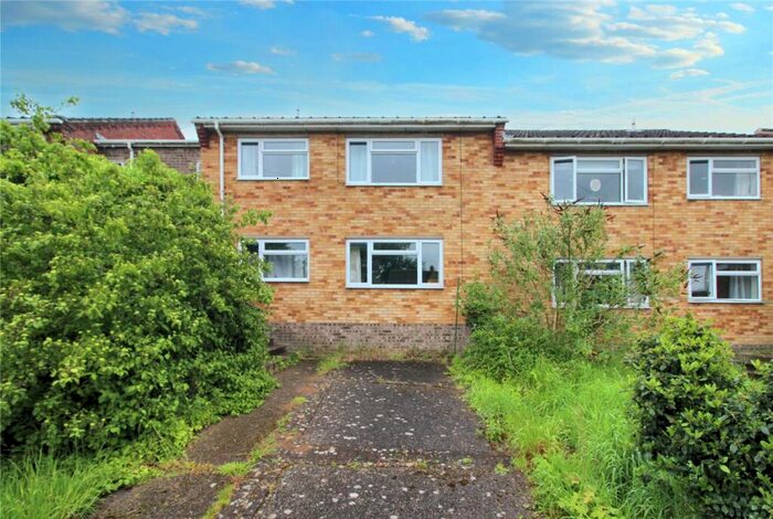 2 Bedroom Apartment For Sale In Bancroft Close, Stoke Holy Cross, Norwich, Norfolk, NR14