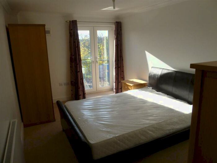 2 Bedroom Flat To Rent In Riverside Court, Biggleswade, SG18