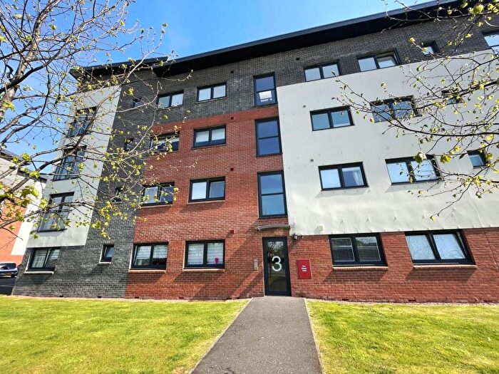 2 Bedroom Apartment To Rent In Mulberry Crescent, Renfrew, PA4