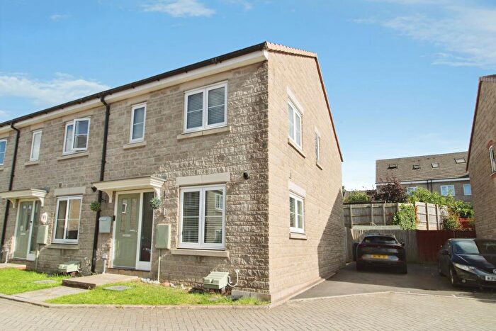 3 Bedroom End Of Terrace House For Sale In Lower Mill, Purton, SN5