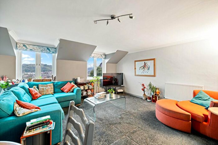 2 Bedroom Flat For Sale In Taswell Street, Dover, CT16