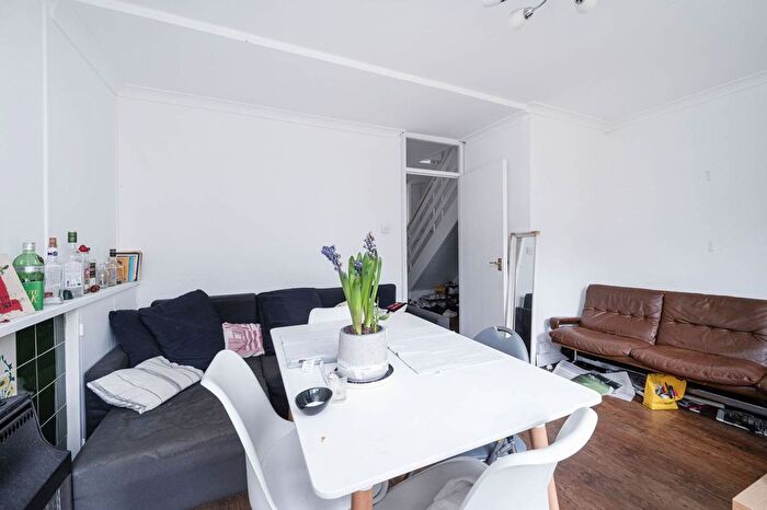 2 Bedroom Maisonette To Rent In Malta Street, Clerkenwell, London, EC1V