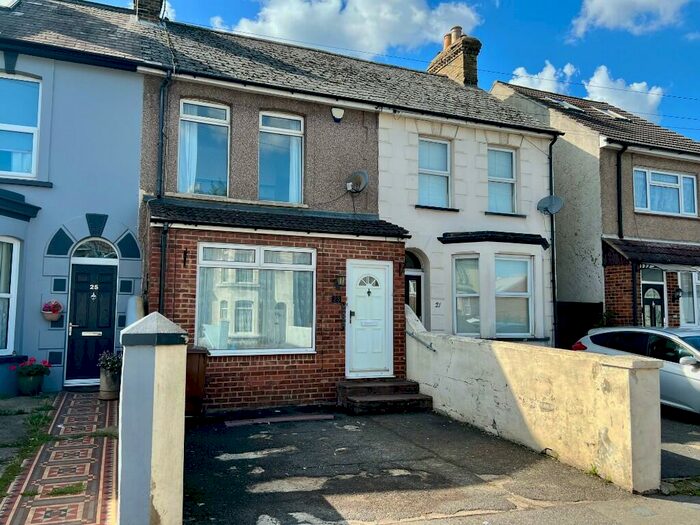 2 Bedroom Terraced House To Rent In Nelson Road, Gillingham, Kent, ME7