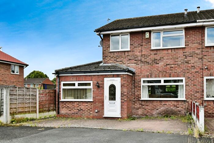 3 Bedroom Semi-Detached House For Sale In Briar Close, Sale, Cheshire, M33