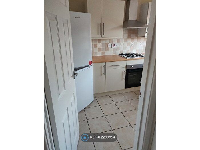 1 Bedroom Flat To Rent In Milton Keynes, Milton Keynes, MK3