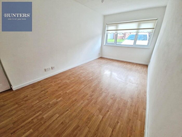 4 Bedroom Detached House For Sale In Vale Reach, Pencoed, Bridgend, CF35