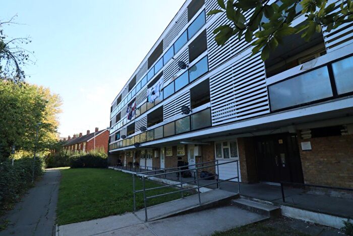 1 Bedroom Flat For Sale In Pamplins, Lee Chapel North, Basildon, Essex, SS15