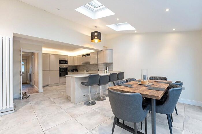 3 Bedroom Semi Detached House For Sale In Stayton Road, Sutton, Surrey, SM1